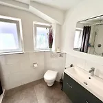 아파트 Komfort Oase Mit Klimaanlage, Terrasse Und Whirlpool *