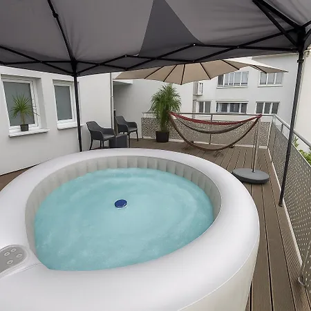 Komfort Oase Mit Klimaanlage, Terrasse Und Whirlpool *