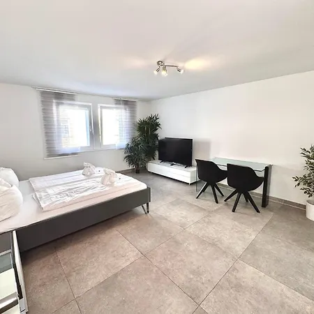 Komfort Oase Mit Klimaanlage, Terrasse Und Whirlpool Daire *